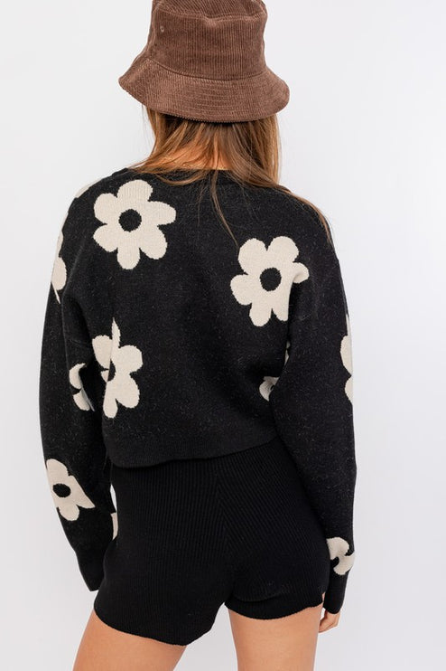 Cute Floral Daisy Pattern Long Sleeve Cropped Sweater
