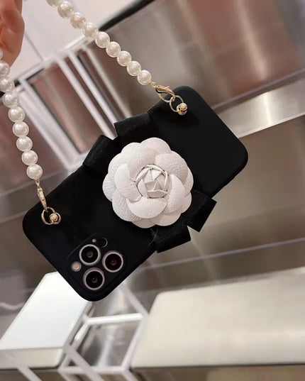 Beautiful Camellia Pearl Wristlet Chain Phone Case Cover For iPhone 15 14 13 11 12 Pro Max X XR XS MAX 7 8 Plus Mini