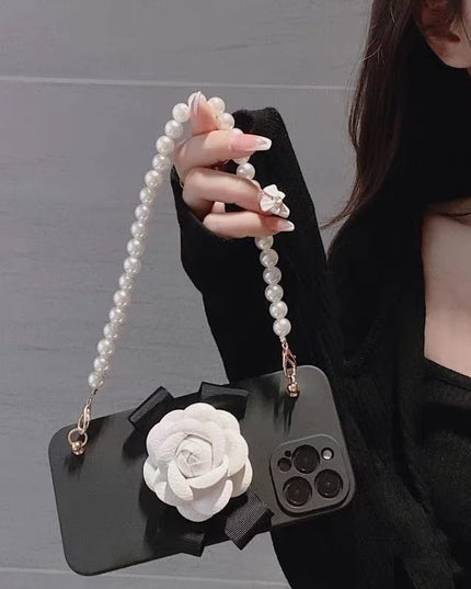 Beautiful Camellia Pearl Wristlet Chain Phone Case Cover For iPhone 15 14 13 11 12 Pro Max X XR XS MAX 7 8 Plus Mini