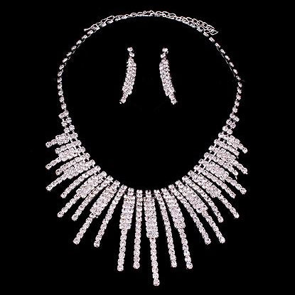 Bridal Wedding Jewelry Crystal Rhinestone Alluring Grand Necklace J546 Silver