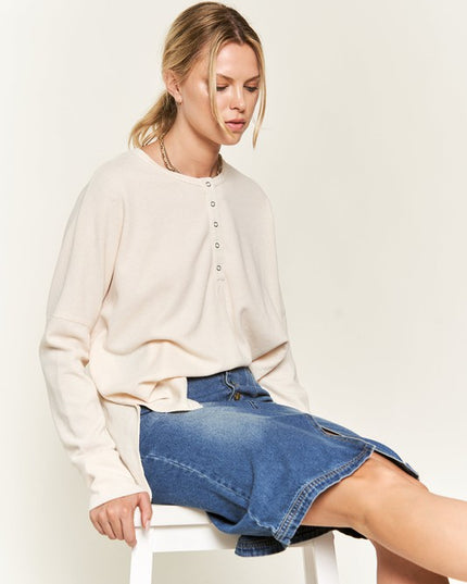 Chic Side Slit Top with Unbalanced Hem Pullover Knit Top