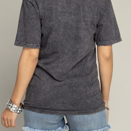 Desert Road Wild West Rose Graphic Tee T-Shirt - Accessoriesforever