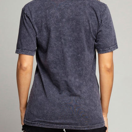 Skeleton Rock Hand Sign Graphic Tee T-Shirt - Accessoriesforever