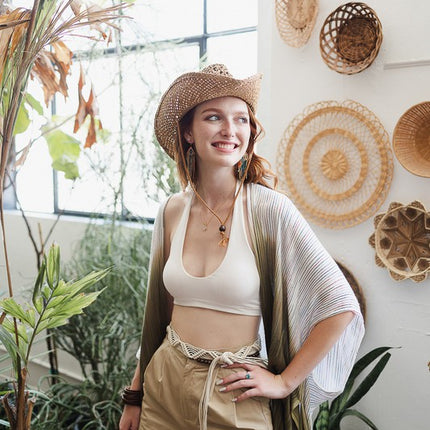 Solid Padded Halter Cropped Pullover Bralette