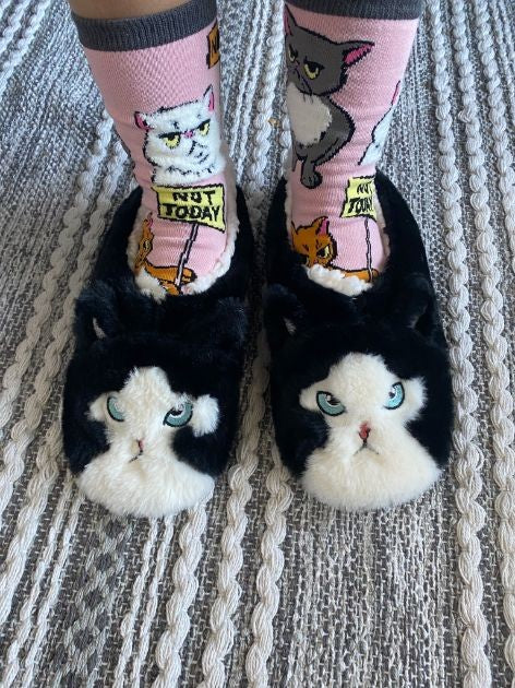 Good Kitty Cozy Animal House Home Women Sherpa Non-Skid Socks Slippers