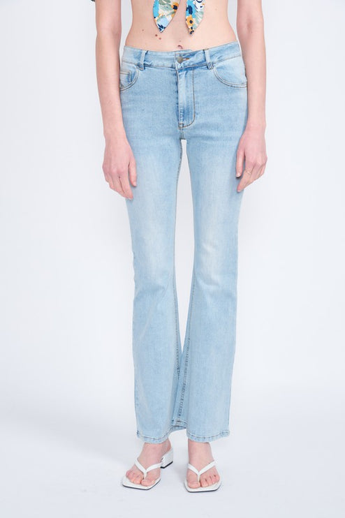Stylish Light Wash Slim Fit High Waisted Class Denim Pants Jeans - Accessoriesforever