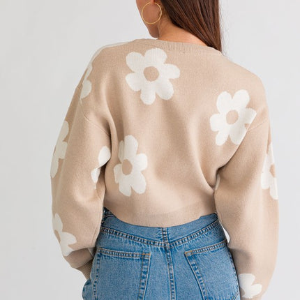 Cute Floral Daisy Pattern Long Sleeve Cropped Sweater