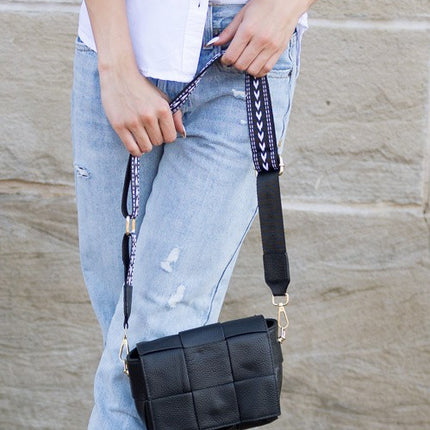 Elegant Geometric Strap Foldover Leather Crossbody Bag