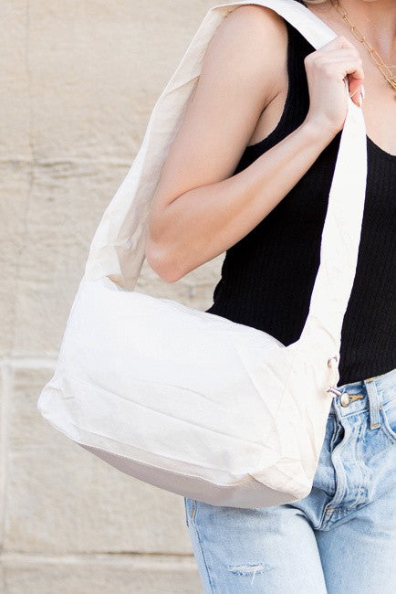 Urban Chic Versatile Convertible Nylon Messenger Bag - Accessoriesforever