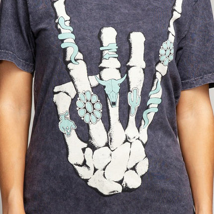 Skeleton Rock Hand Sign Graphic Tee T-Shirt - Accessoriesforever