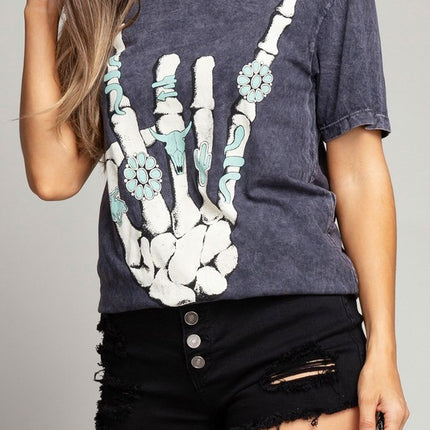 Skeleton Rock Hand Sign Graphic Tee T-Shirt - Accessoriesforever