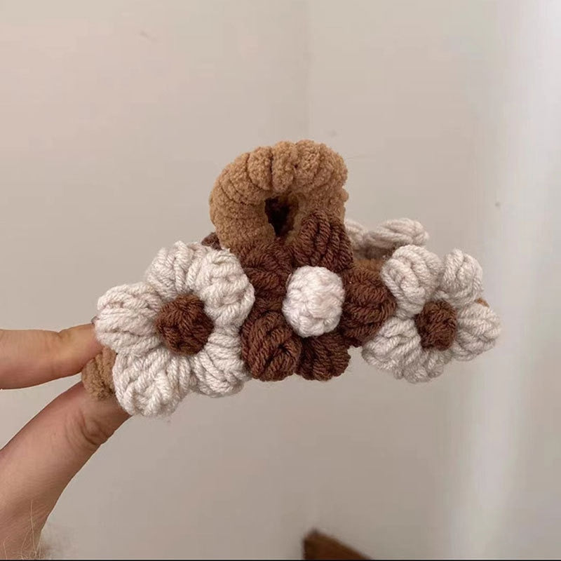 Adorable Floral Pattern Cotton Wool Fashion Hair Jewelry Claw Clip
