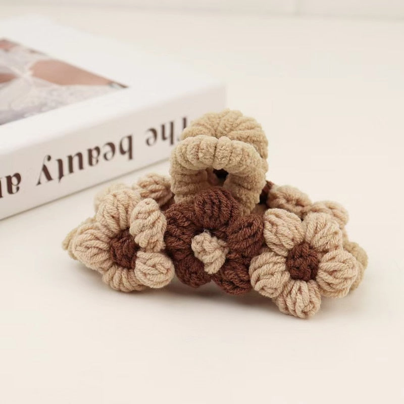 Adorable Floral Pattern Cotton Wool Fashion Hair Jewelry Claw Clip