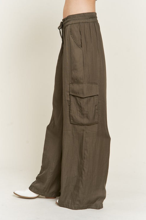 Comfort Fit Cargo Pull-On Pants with Elastic Waist - Accessoriesforever