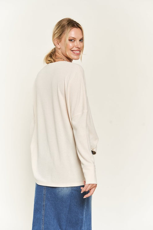 Chic Side Slit Top with Unbalanced Hem Pullover Knit Top