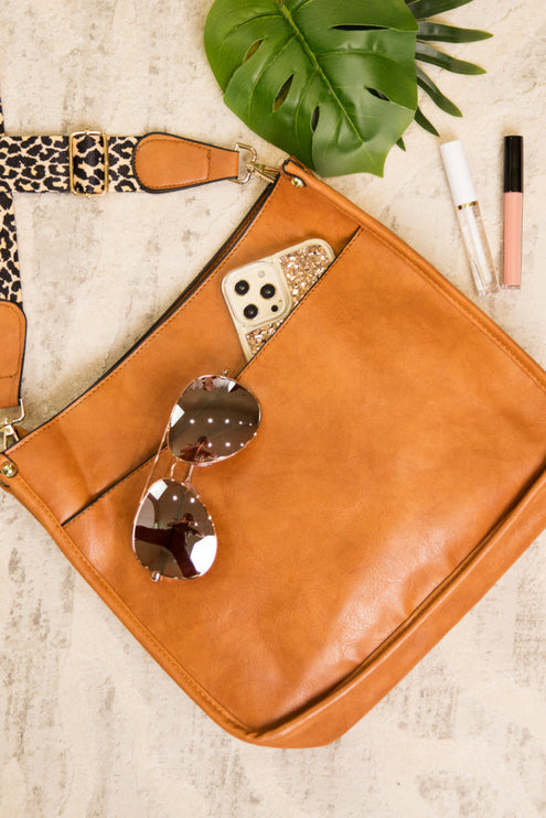 Trendy Vegan Leather Crossbody Handbag with Leopard Strap - Accessoriesforever