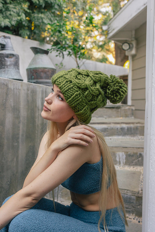 Cozy Oversized Chunky Knit Beanie Hat with Pom