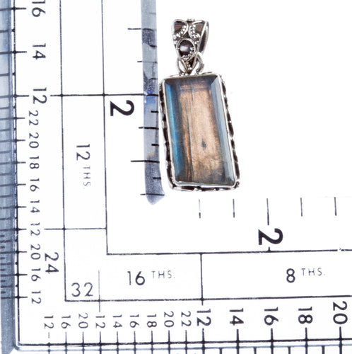 925 Sterling Silver Natural Gemstones Labradorite Pendant FJSVP2086