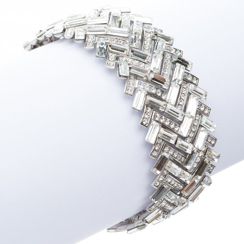 Fashion Chic Crystal Rhinestone Dazzling Chevron Design Bracelet B424 Silver