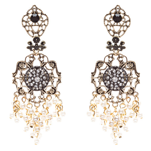 Elegance Fashion Crystal Rhinestone Beautifully Crafted Earrings E812 Cream