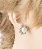 Bridal Wedding Jewelry Crystal Rhinestone Pearl Flowers Stud Earrings Silver WT