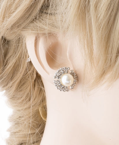 Bridal Wedding Jewelry Rhinestone Pearl Simple Stud Style Earrings E965 Silver - Accessoriesforever